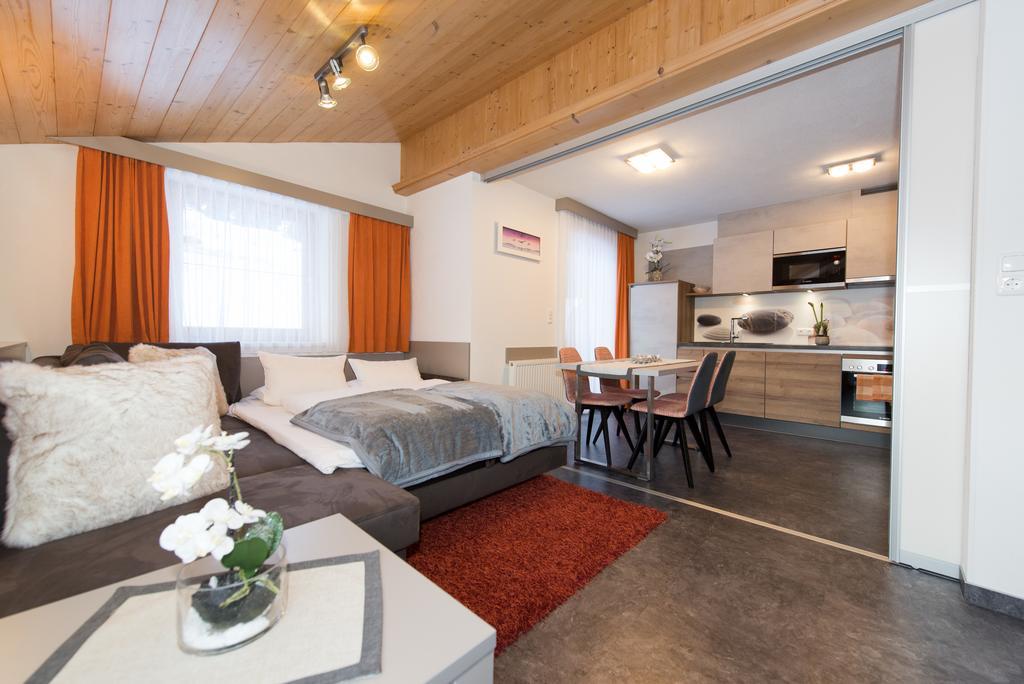 Appartements Schneezauber Lermoos Habitación foto